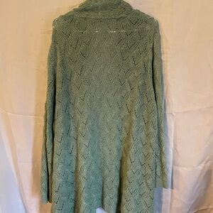 Elegant Green Knit Sweater